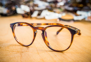 Acetat-Brille